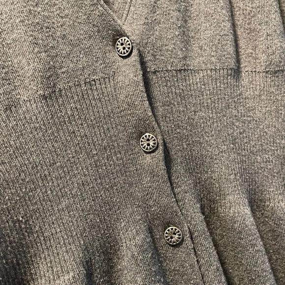 Nic+Zoe | Cotton Lyocell Buttoned Cardigan - Picture 2 of 4